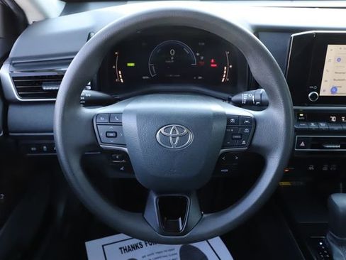 Used 2025 Toyota Camry LE FWD image 21