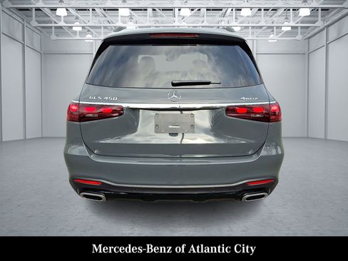 Used 2026 Mercedes-Benz GLS 450 4MATIC image 4