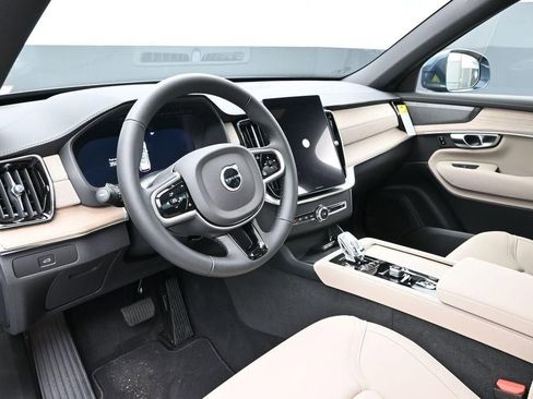 New 2026 Volvo XC90 B6 Plus image 7