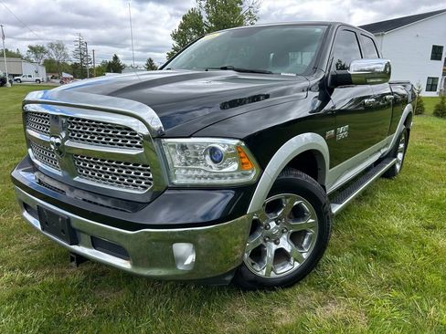 Used 2016 RAM 1500 Laramie w/ Convenience Group AWD/4WD image 11