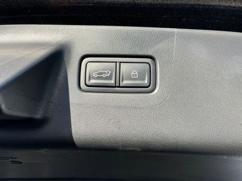 Used 2025 Hyundai Santa Fe SEL image 23