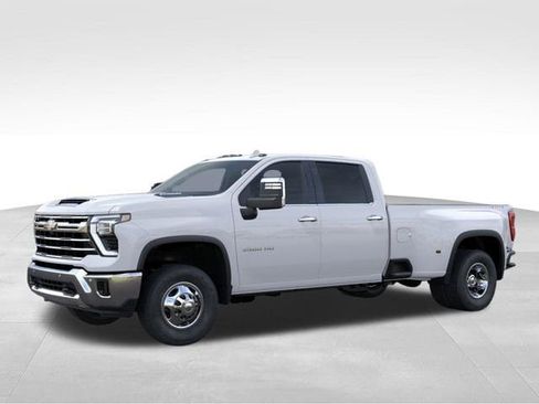 New 2026 Chevrolet Silverado 3500 LTZ AWD/4WD image 2