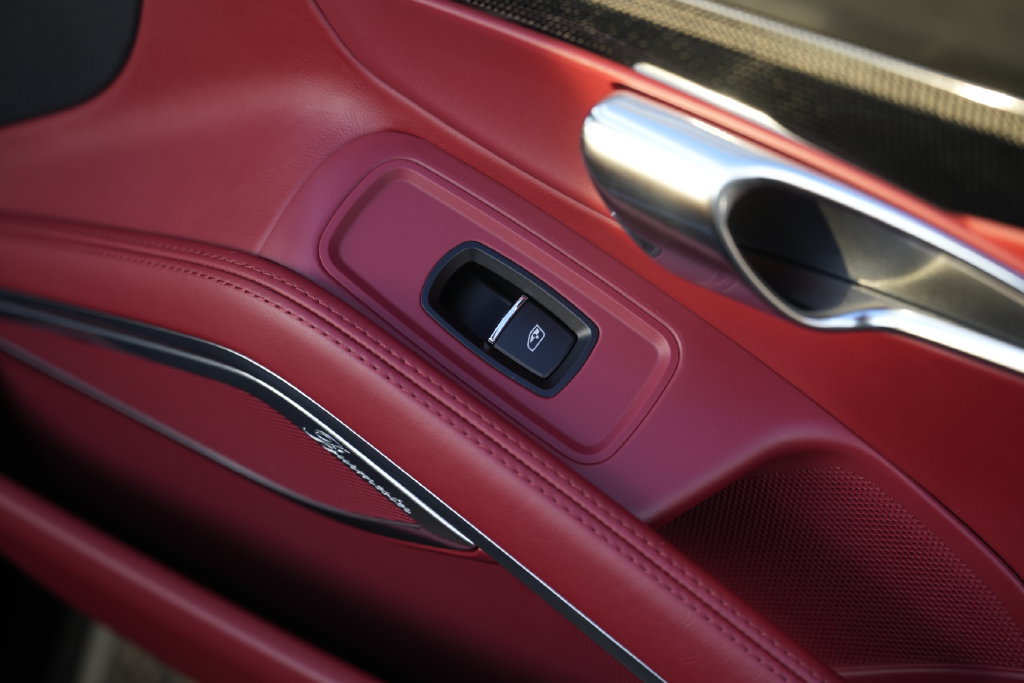 Used 2014 Porsche 911 Turbo S AWD/4WD image 81