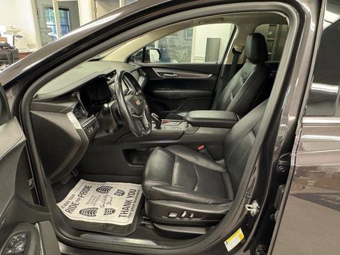 Used 2019 Cadillac XT5 Premium Luxury AWD/4WD image 12