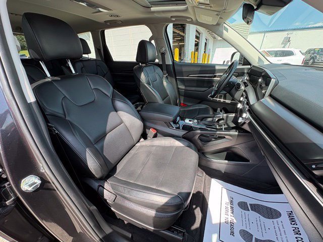 Used 2025 Kia Telluride S FWD image 28