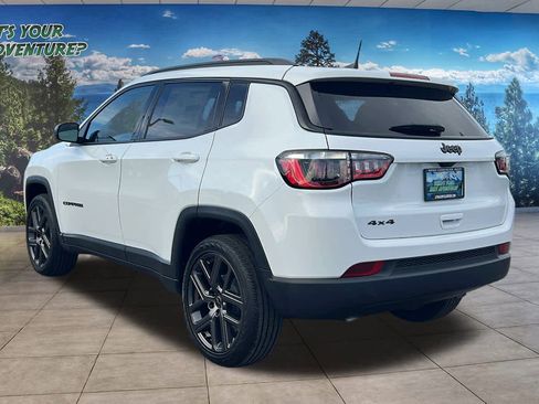 New 2026 Jeep Compass Latitude image 7