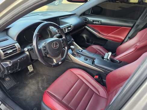 Used 2016 Lexus IS 200t w/ F Sport Package RWD image 10