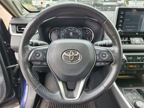 Used 2021 Toyota RAV4 Limited AWD/4WD image 21