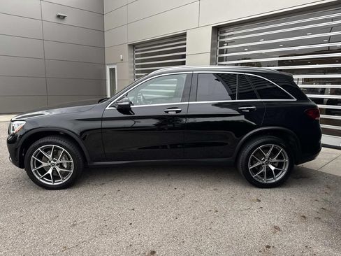 Used 2022 Mercedes-Benz GLC 300 4MATIC image 4