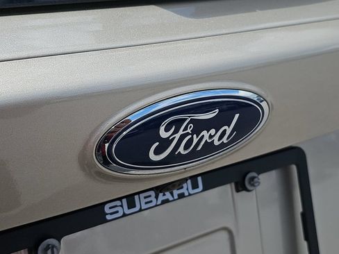 Used 2017 Ford Escape Titanium FWD image 32