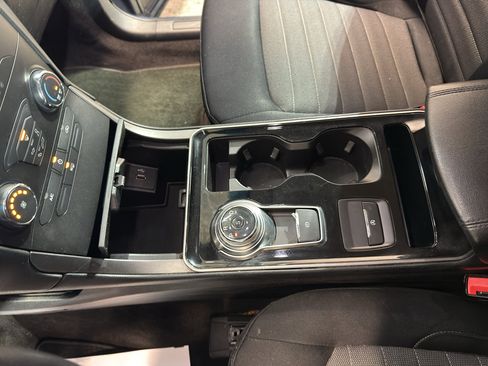 Used 2019 Ford Edge SE AWD/4WD image 20