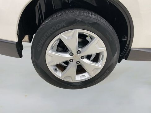 Used 2016 Subaru Forester 2.5i Premium w/ Popular Package #2 image 17
