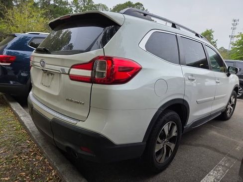 Used 2021 Subaru Ascent Premium w/ Convenience Package image 4