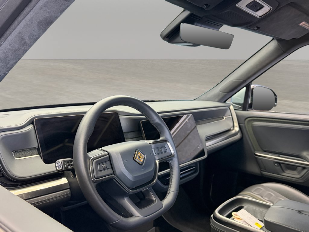 Used 2025 Rivian R1S Adventure Dual AWD/4WD image 16