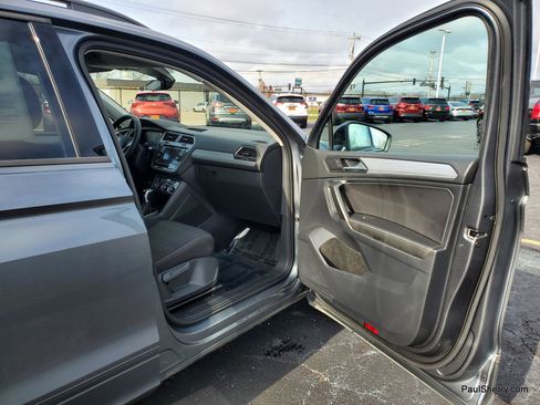 Used 2024 Volkswagen Tiguan S image 29