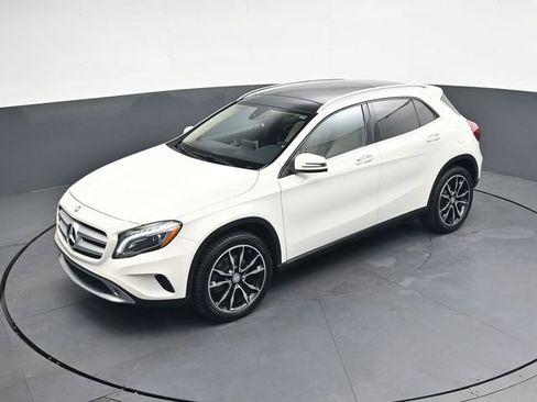 Used 2017 Mercedes-Benz GLA 250 4MATIC image 27