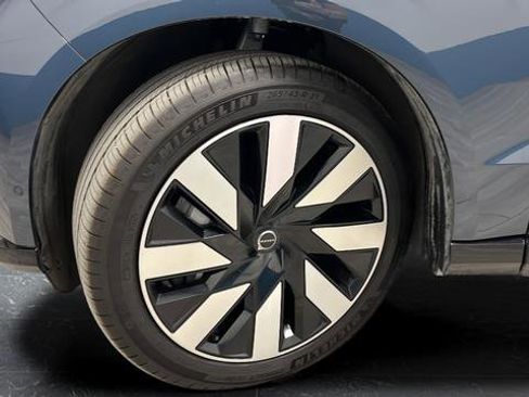 Used 2025 Volvo EX90 Ultra AWD/4WD image 38