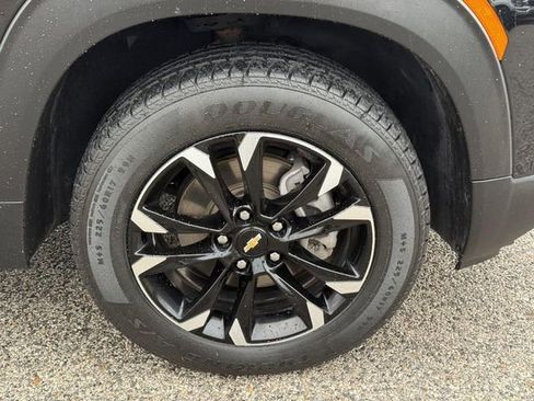Used 2022 Chevrolet TrailBlazer LT w/ Driver Confidence Package image 7