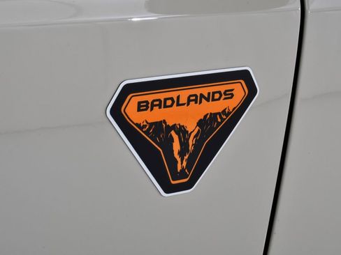 New 2025 Ford Bronco Badlands image 21