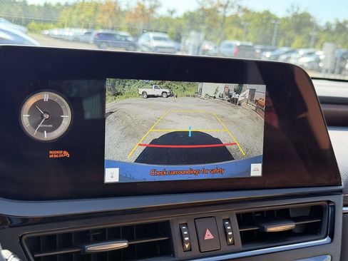 Used 2025 Lexus ES 350 w/ Premium Package FWD image 12