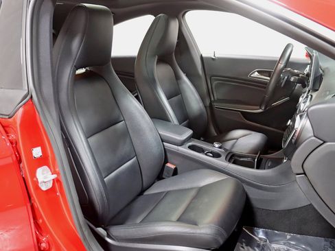 Used 2015 Mercedes-Benz CLA 250 4MATIC image 25