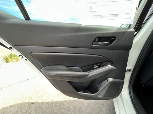 Used 2023 Nissan Altima 2.5 SV FWD image 29