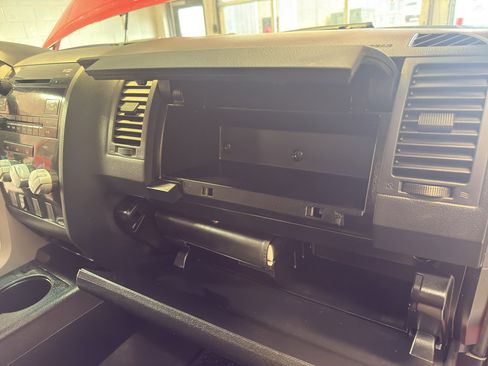 Used 2013 Toyota Tundra 4x4 CrewMax image 24