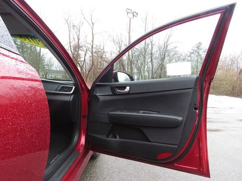 Used 2018 Kia Optima S image 12