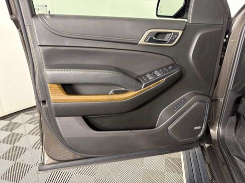 Used 2019 GMC Yukon XL Denali w/ Open Road Package AWD/4WD image 8