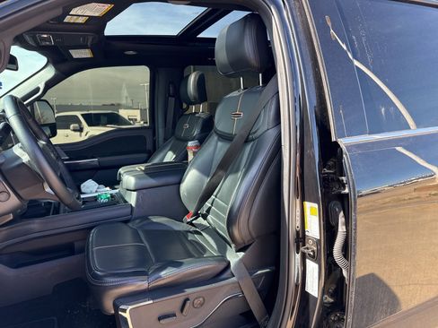 Used 2024 Ford F250 Platinum image 14