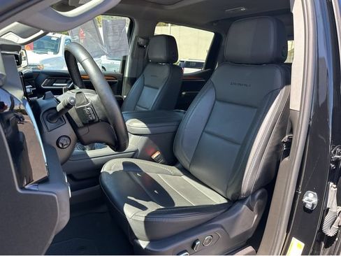 Used 2024 GMC Sierra 1500 Denali AWD/4WD image 23