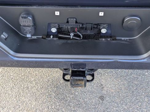 Used 2022 Chevrolet Silverado 1500 RST w/ LPO, Blackout Package image 9