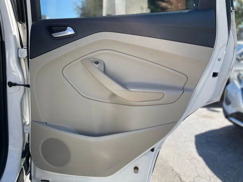 Used 2013 Ford Escape SE image 29