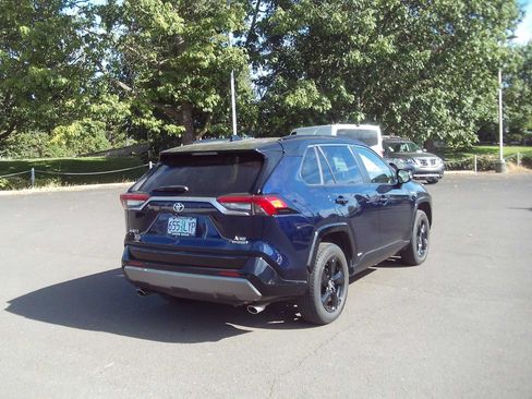 Used 2020 Toyota RAV4 XSE AWD/4WD image 5