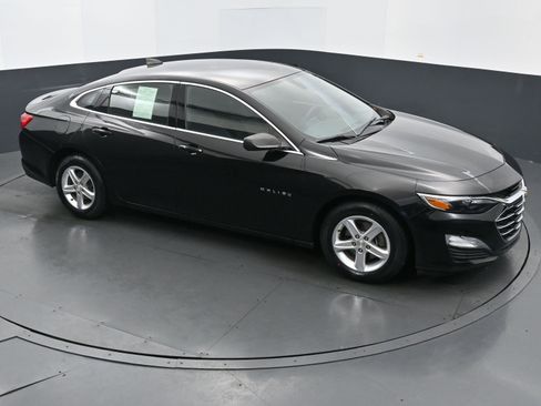 Used 2021 Chevrolet Malibu LS image 33