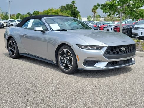 Used 2024 Ford Mustang Premium RWD image 31
