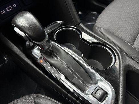 Used 2022 Buick Encore GX Select image 22