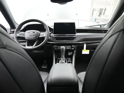 New 2026 Jeep Compass Limited image 24