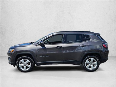 Used 2021 Jeep Compass Latitude w/ Driver Assistance Group AWD/4WD image 9