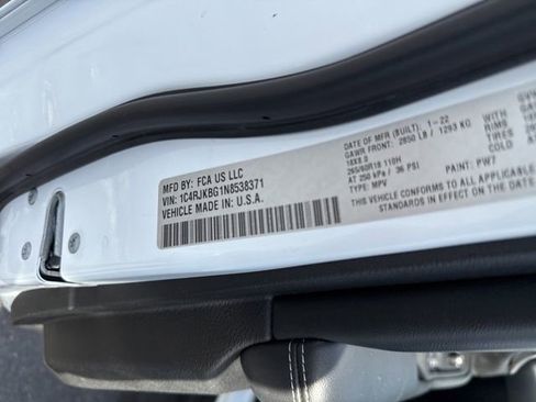 Certified 2022 Jeep Grand Cherokee L Limited image 28