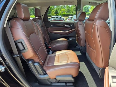Used 2018 Buick Enclave Avenir FWD image 20