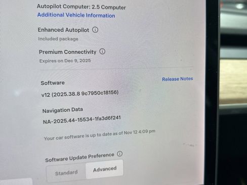 Used 2018 Tesla Model 3 Mid Range image 14