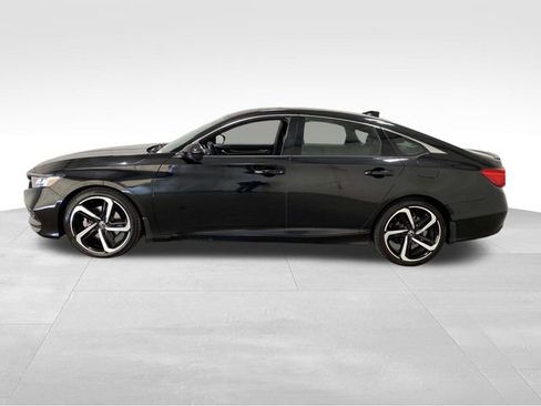 Used 2019 Honda Accord Sport image 2