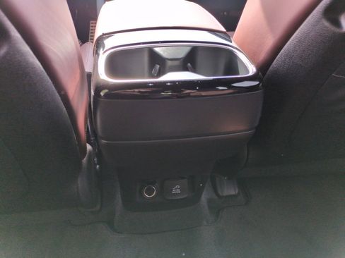 Used 2025 Kia Telluride SX Prestige image 38