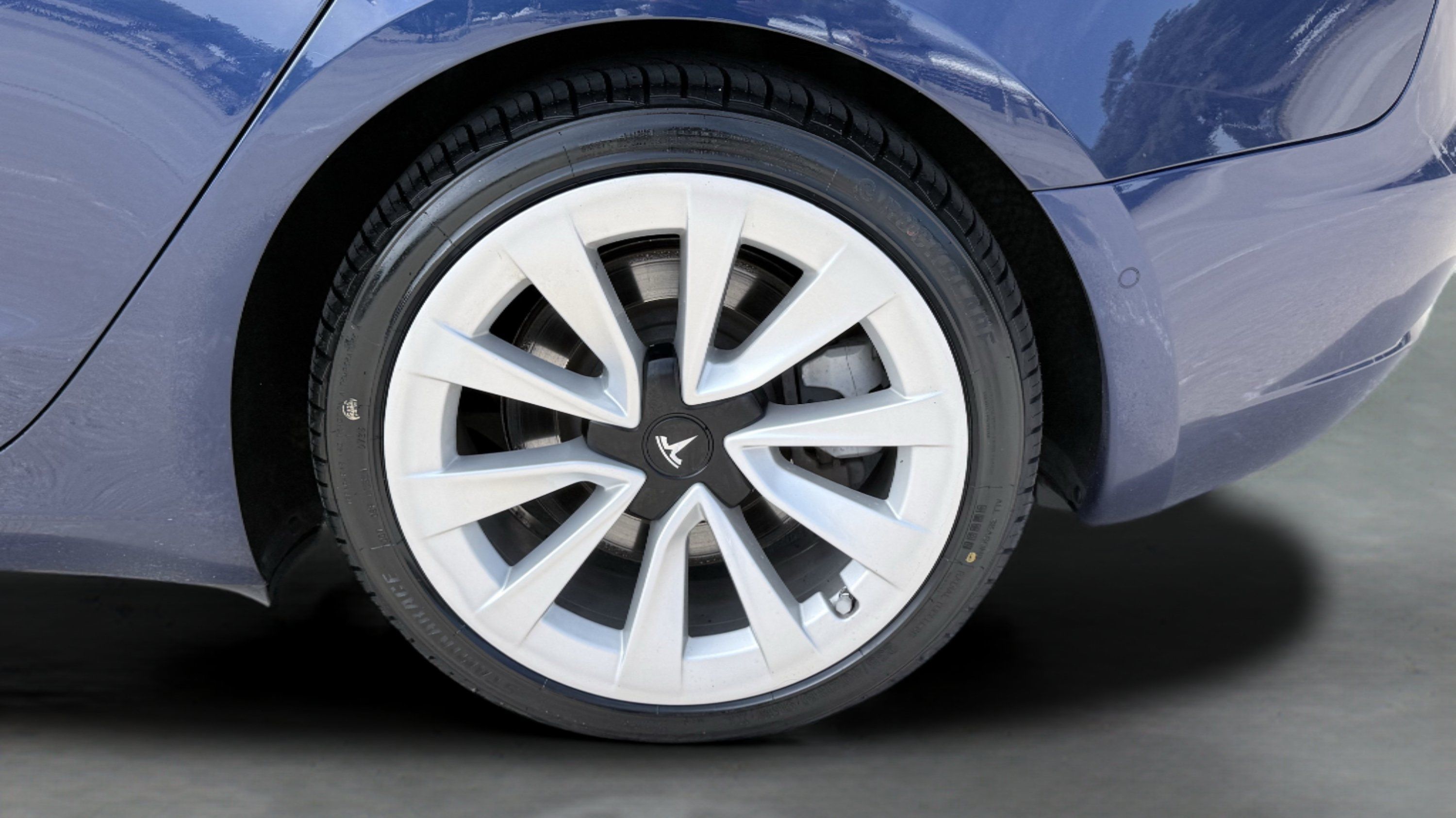 Used 2022 Tesla Model 3 Standard Range RWD image 12