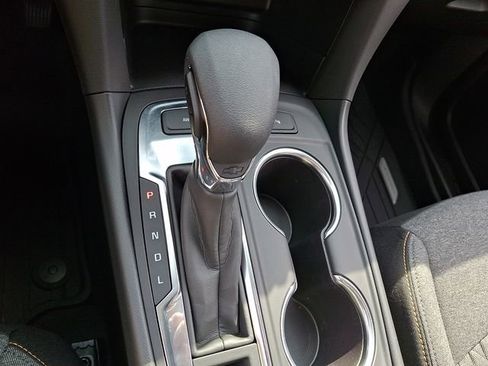 Certified 2024 Chevrolet Equinox LT w/ LPO, Floor Liner Package image 15