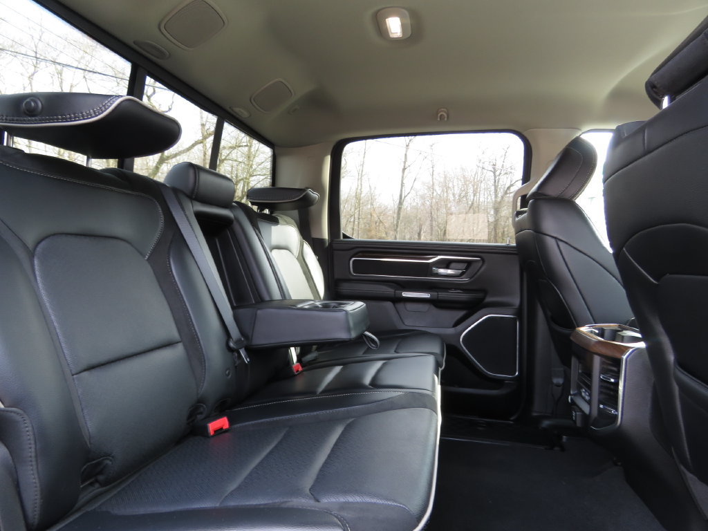 Used 2022 RAM 1500 Laramie AWD/4WD image 16