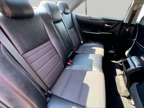 Certified 2017 Toyota Camry SE FWD image 18