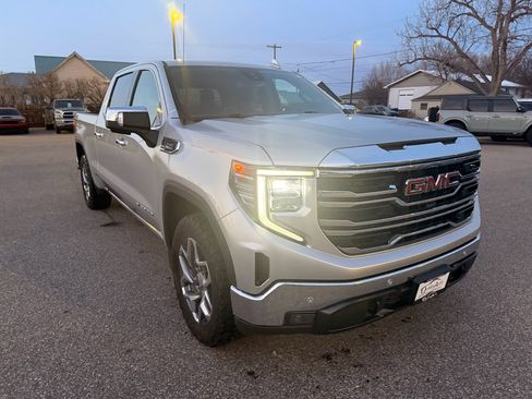 Used 2022 GMC Sierra 1500 SLT w/ SLT Premium Plus Package image 4