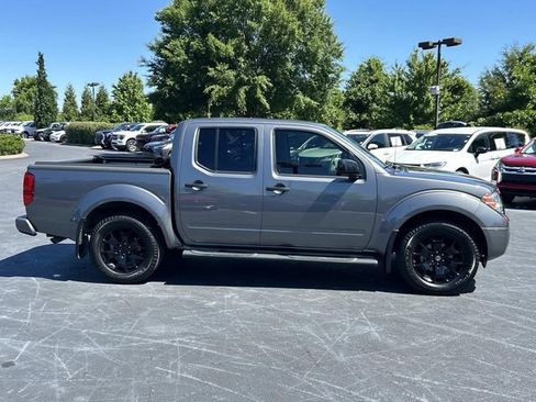 Used 2019 Nissan Frontier SV w/ Value Truck Package RWD image 3